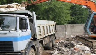 Вывоз строительного мусора с участка в Дмитрове недорого от 1529 руб. | ИП Садыков В. Р.